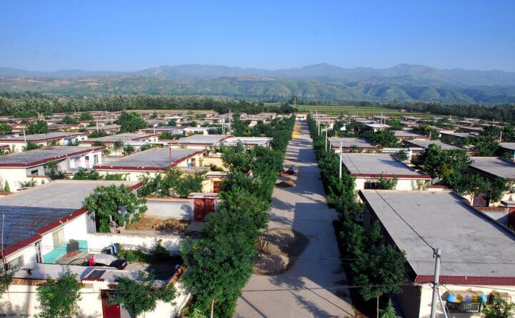 小型秸稈顆粒機(jī)的出現(xiàn)對新農(nóng)村建設(shè)起到很大的幫助 小型秸稈顆粒機(jī)的出現(xiàn)對新農(nóng)村建設(shè)起到很大的幫助