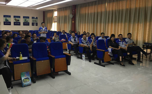 競價(jià)的觀眾