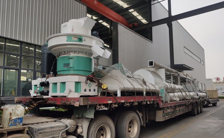 秸稈顆粒機生產(chǎn)線發(fā)往河北