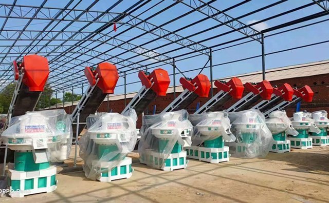 秸稈制粒機生物質(zhì)顆粒燃料加工廠 秸稈制粒機生物質(zhì)顆粒燃料加工廠