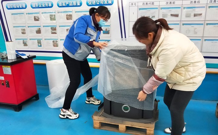 2臺660型號玉米秸稈顆粒機+生物質取暖爐發往河南 2臺660型號玉米秸稈顆粒機+生物質取暖爐發往河南